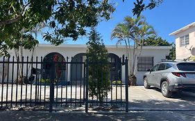 Coral Gable Studio & House Free Parking & Wifi